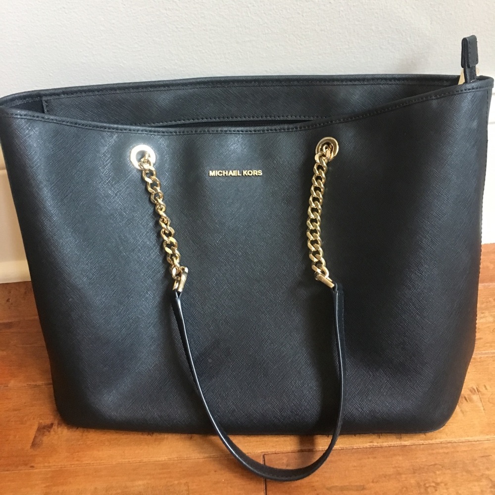 Michael Kors tote EUC